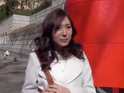 欲求不満な美奥さんが自らAV応募→男優テクにイキまくり