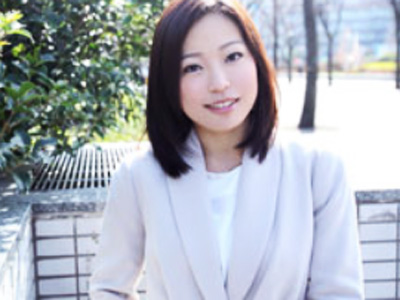 旦那とすれ違いで欲求不満を募らせた人妻が生発射不倫ハメ撮り！