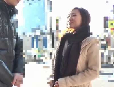 街角ガチお持ち帰り！25歳若妻がまだまだ遊びたい欲求を爆発させて中出し不倫