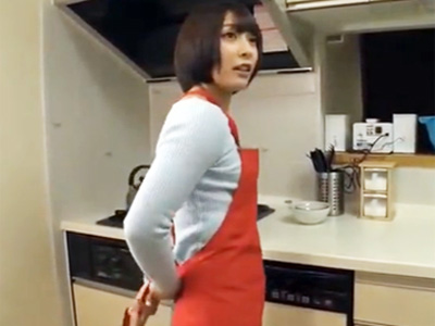 ムッチリデカ尻の可愛い家政婦に欲情してソファーに押し倒し膣内射精レイプｗ