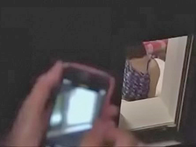 毎日覗き見をしていたストーカーにレイプされて感じるOL