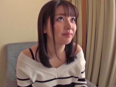 声かけしたパイパン素人に勃起チンポ見せつけ強制発情→膣奥中出し！