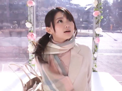 綺麗系若奥様エロトラックでイキ狂う！初対面チンポにまさかの絶頂で幸せな表情